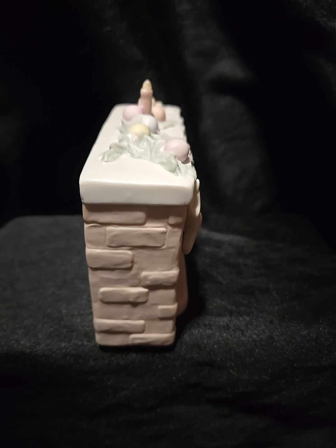 Precious Moments 524883 Christmas Fireplace With Cat And Mouse Figurine Vntg