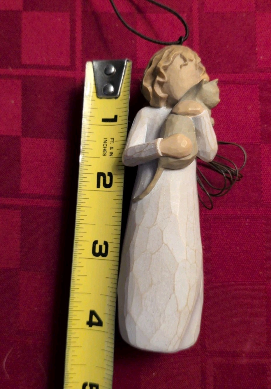 Willow Tree WITH AFFECTION Angel with Cat, Sculpted Hand-Painted Figure 4″