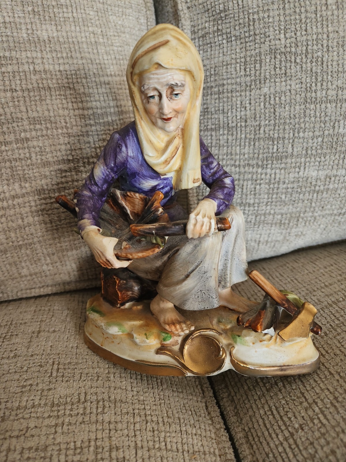Vintage Ardco Figurines Old Woman Gathering Wood Smoke Free Home