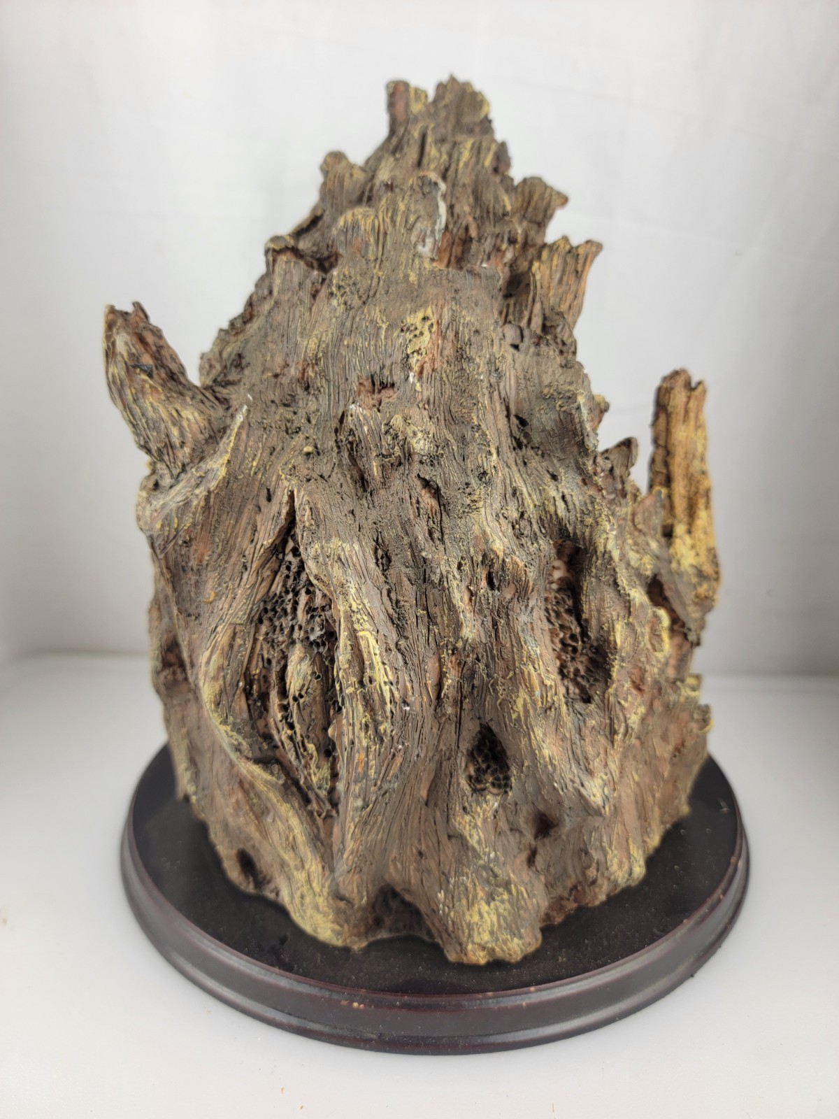 12″ Masterpiece Resin Deer, Fawn Resting Cave/ Tree Trunk Wodeen Base