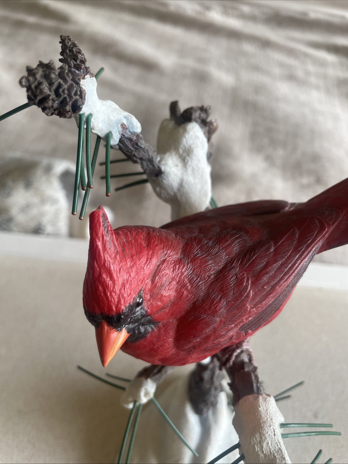 WINTERS JEWEL by Bob Guge Danbury Mint Collection Cardinal Bird 8 3/8” High