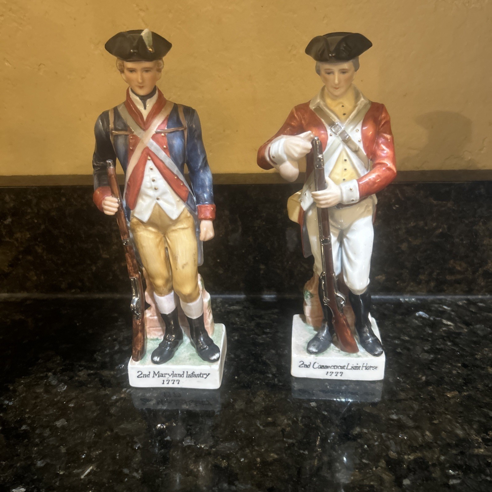 Andrea Sadek Revolutionary War Soldier Ceramic Figure Connecticut 1777 Set Of 2
