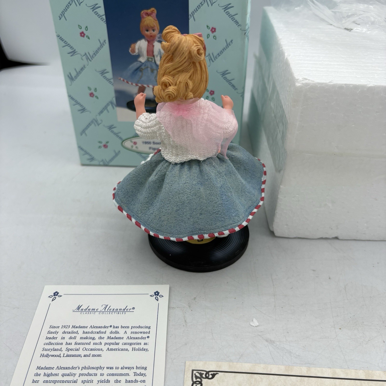 Vintage Madame Alexander Figurine Classic Collections 1950 Sock Hop Box COA 2000