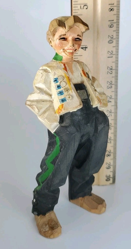 Vtg Henning Hand Carved & Painted Couple From Norway Norwegian Folk Art Figurine
