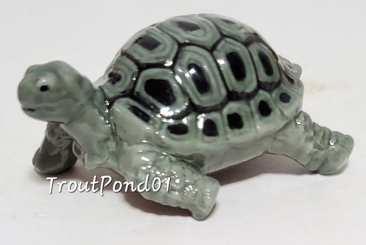 Wade Whimsies Tortoise Turtle Porcelain Figurine Wade Fair 2015 HP LE Variation