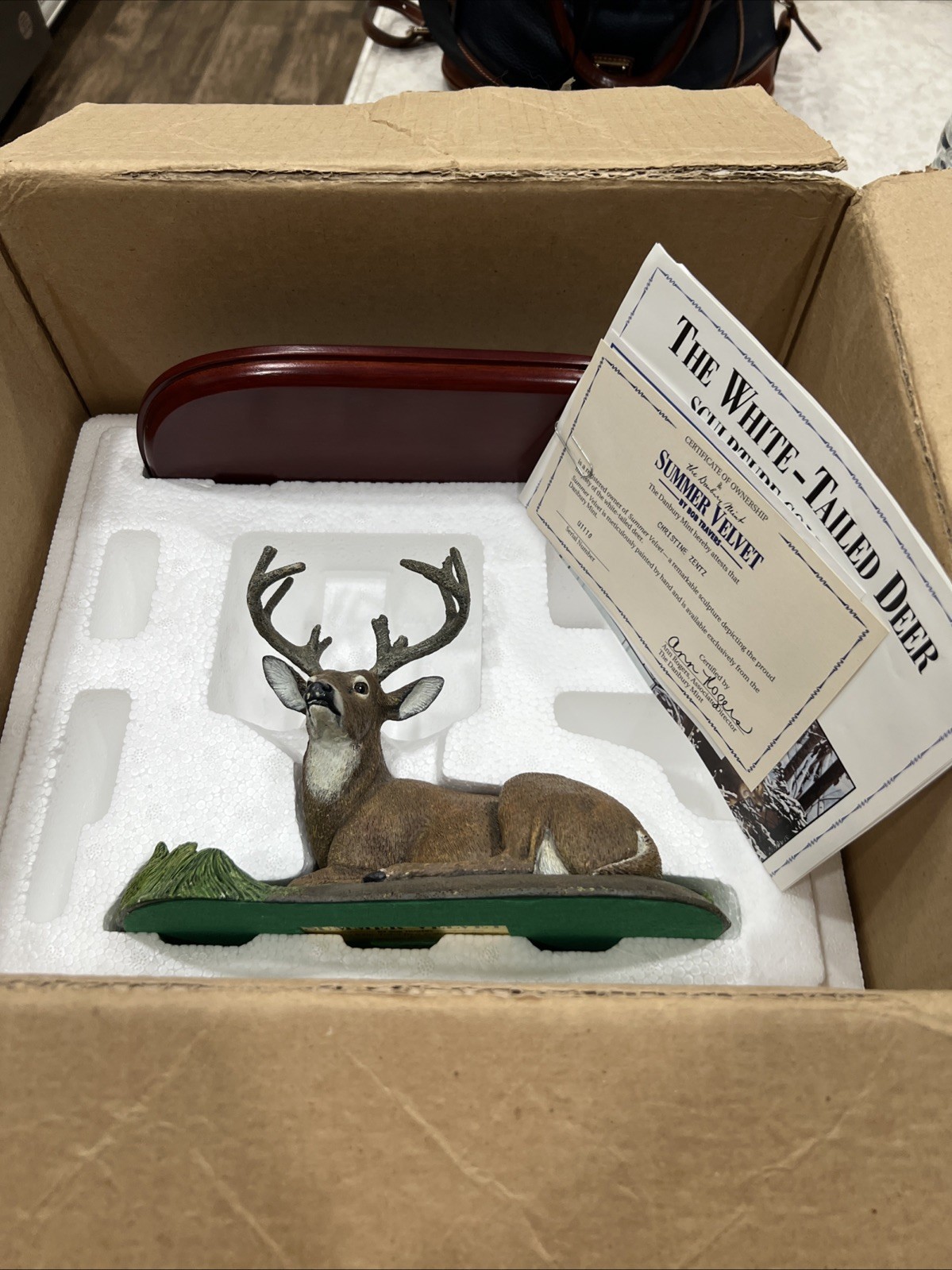 Danbury Mint Summer Velvet Bob Travers White-Tailed Deer Sculpture Original Box