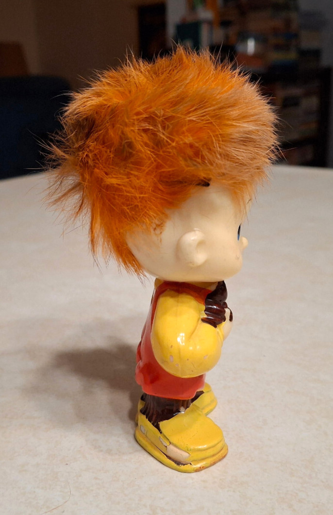 Vintage 1970 Wallace Russ Berries Boy Red Haired Figurine Figure Sign W&R Bird