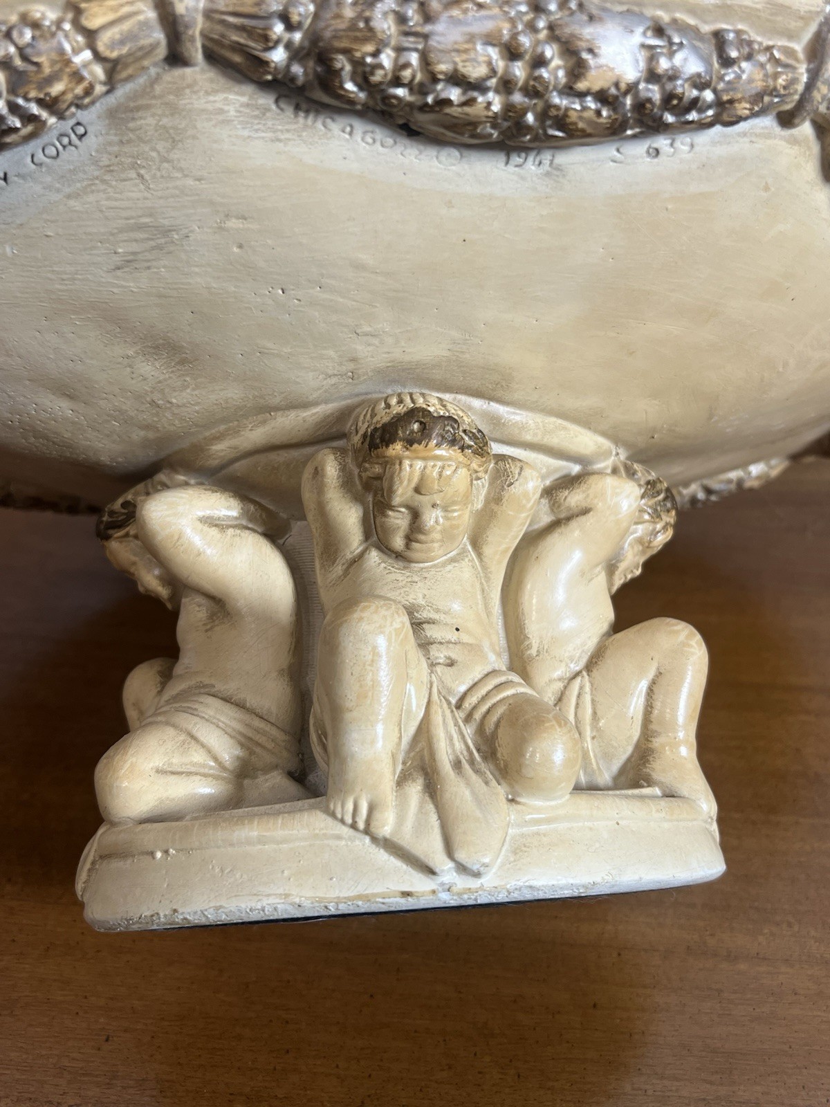 Rococo Cherubs Plaster pedestal 60’s Mid Century Decor