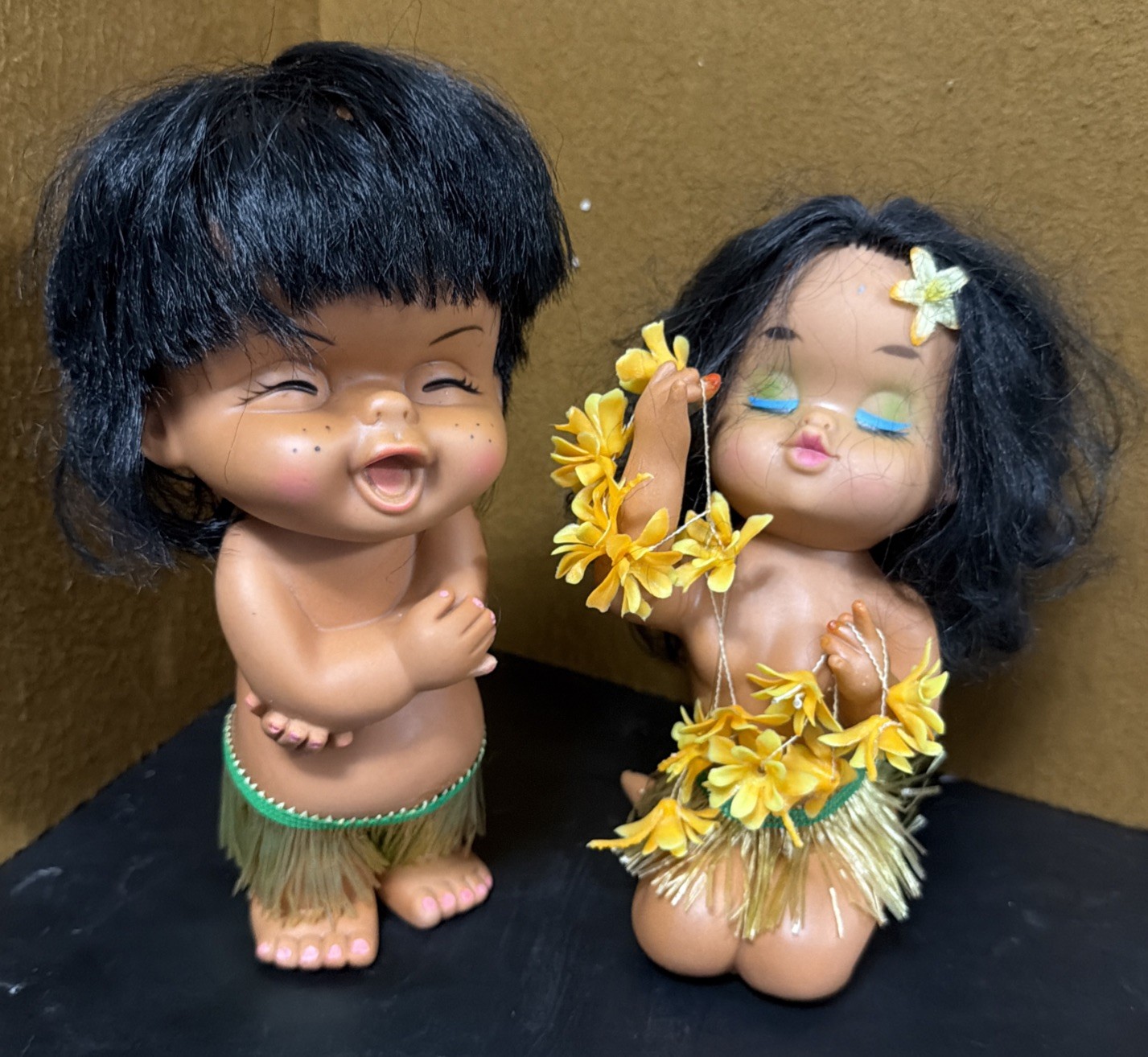 Vintage Pair Of Hawaiin / Samoan / Polynesian Boy And Girl Figures/ Dolls