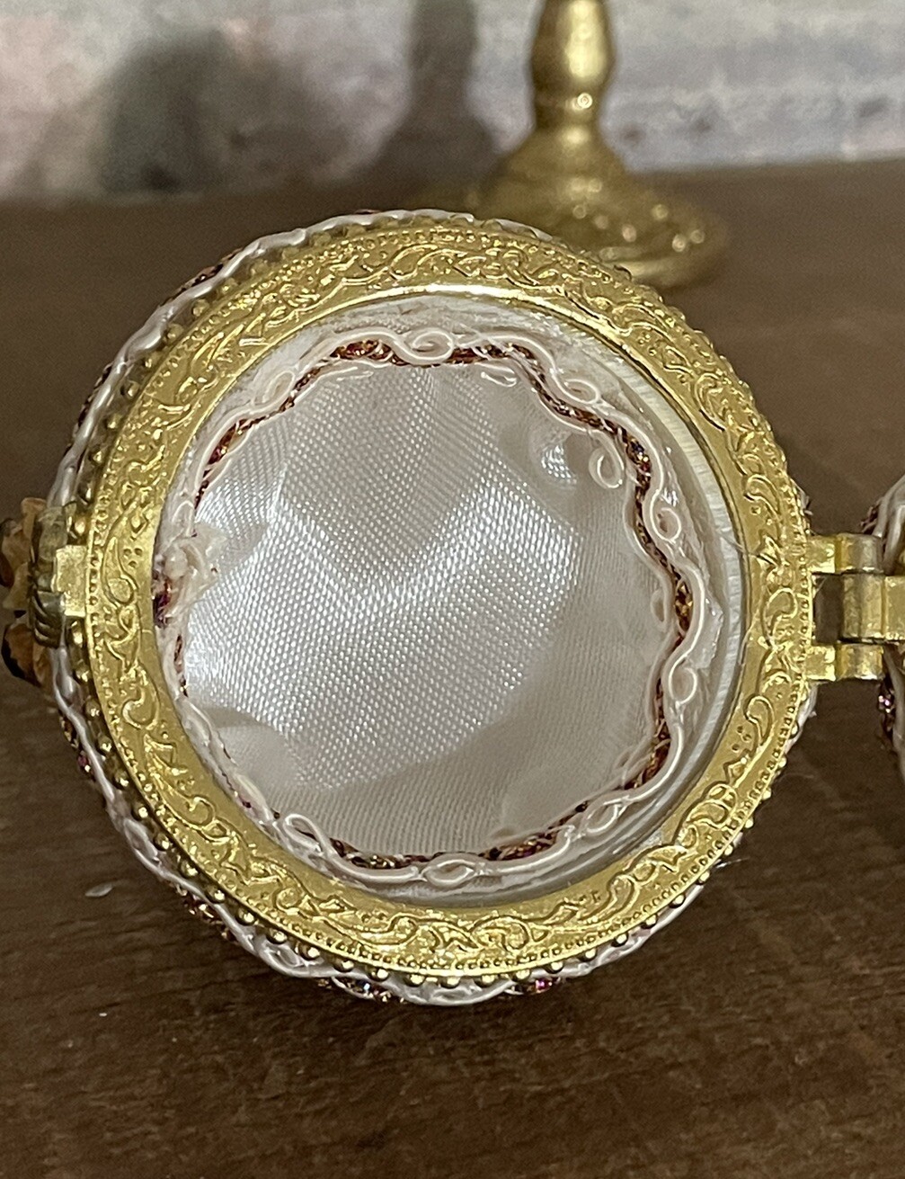Jeweled Egg Hinged Ring Box Decorated W/Gold Stand Trinket Jewlery