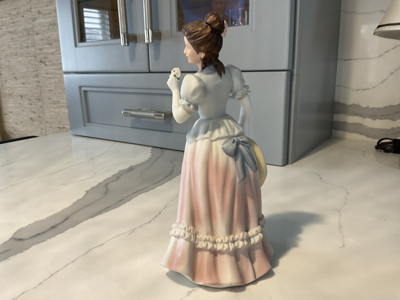 Homco Woman Lady Camille Figurine #1452 Home Interior Porcelain 8″ Tall