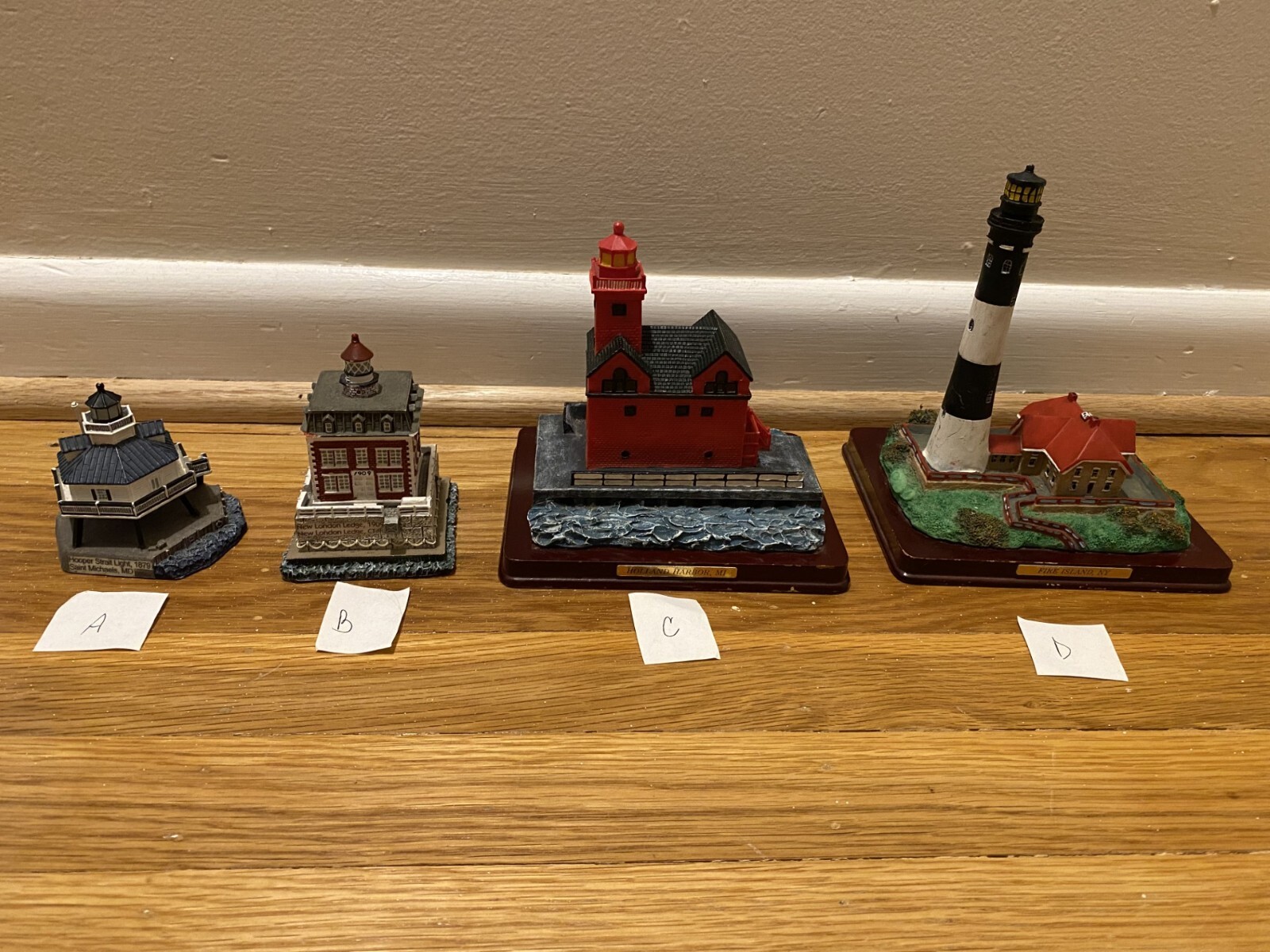 New London Ledge,Fire Island Holland Harbor Mini Lighthouses