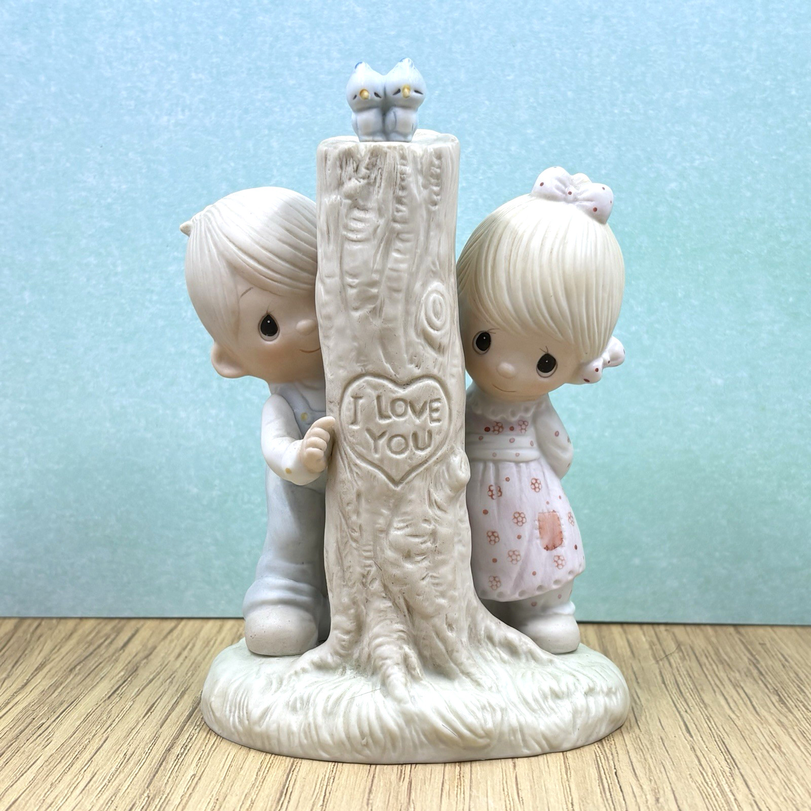 Precious Moment E-3116 ” Thee I Love” figurine RETIRED- 1979
