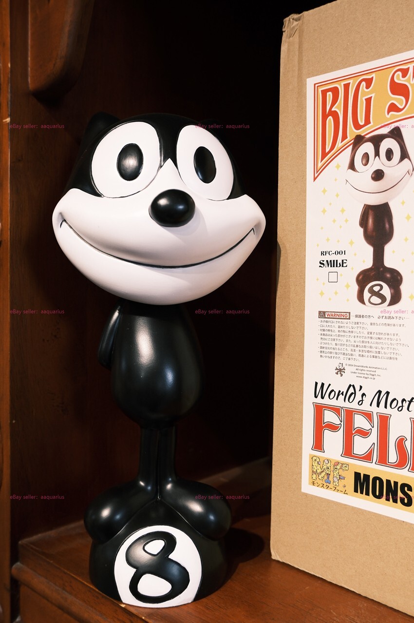 Felix the Cat Ceramic Figurine – 32cm Collectible Statue