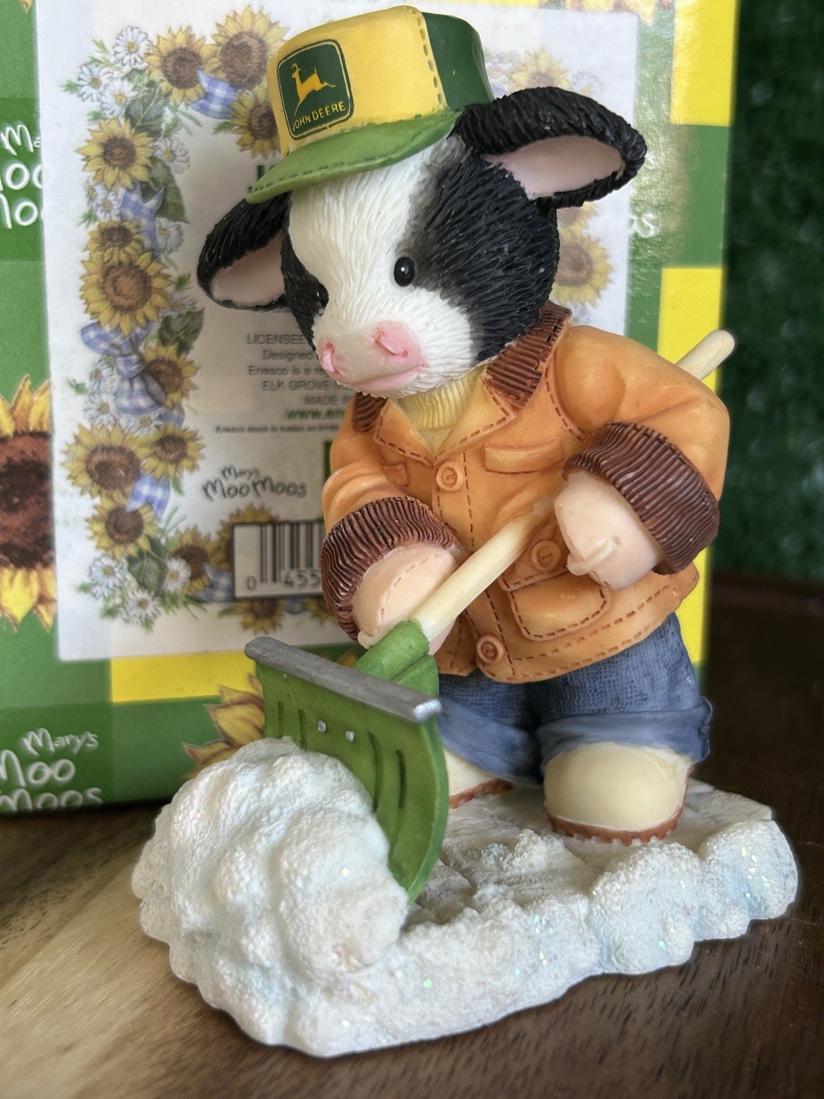 🐄 Enesco Mary’s Moo Moos 1999 John Deere Oh Too Much Snow Winter Christmas
