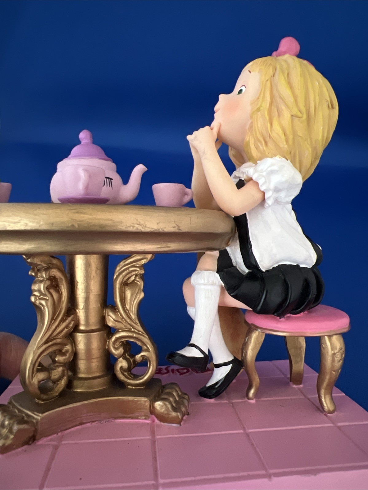 VTG 2001 Madame Alexander Classic Eloise Tea For Three Art By Hillary Knight 5”