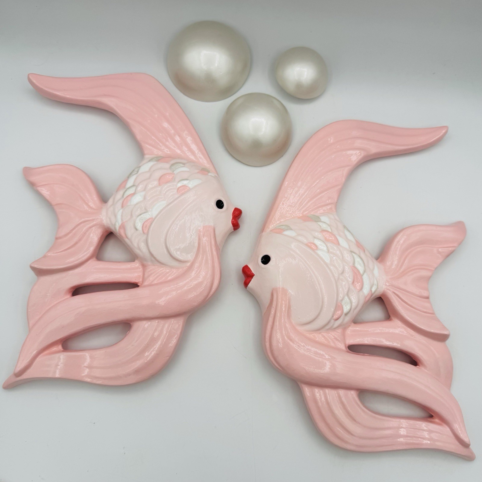 Chalkware Fish Kitschy Kitsch Wall Plaque VTG Style Pink