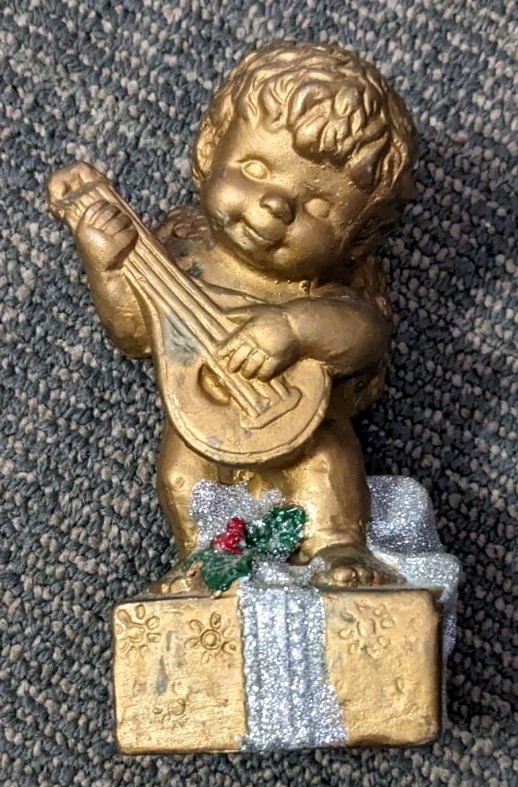 Vintage Gold Gilded Christmas Cherub Angel Statue Ceramic 4.75″Glitter Accent