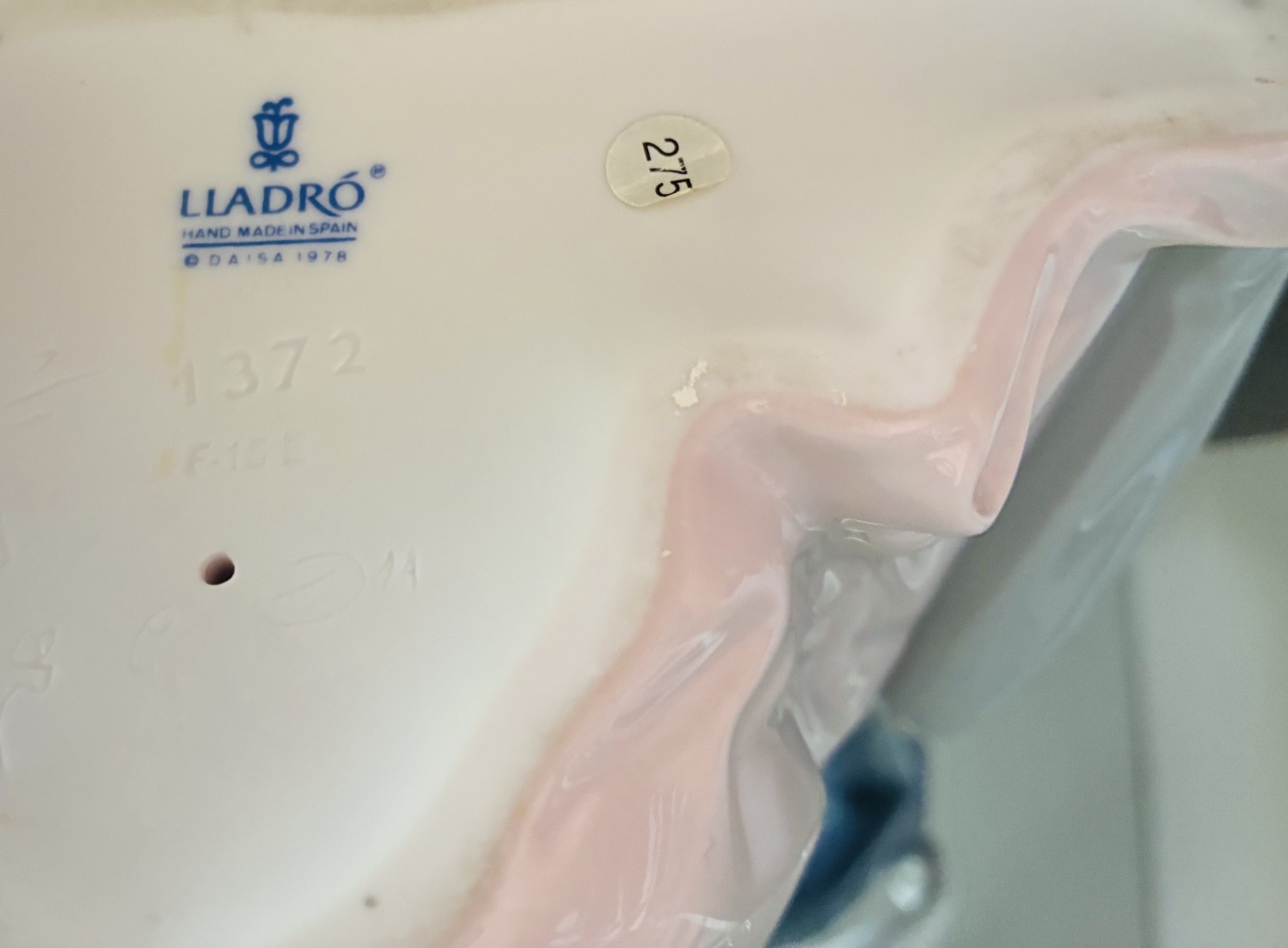 Lladró Figurine #1372 “Anniversary Waltz” – With Box