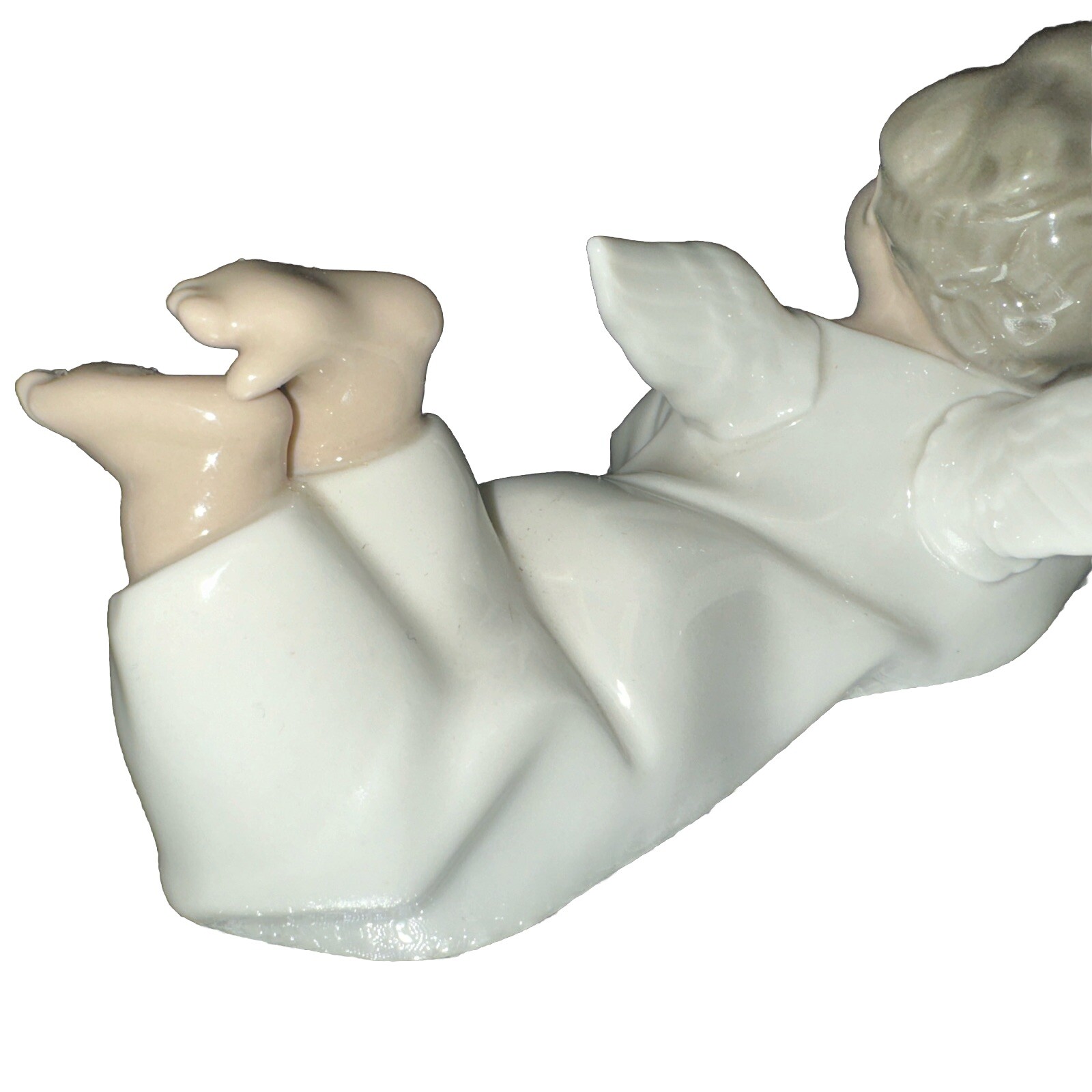ANGEL LAYING DOWN by Fulgencio Garcia – Lladró #4541 – Retired 2005