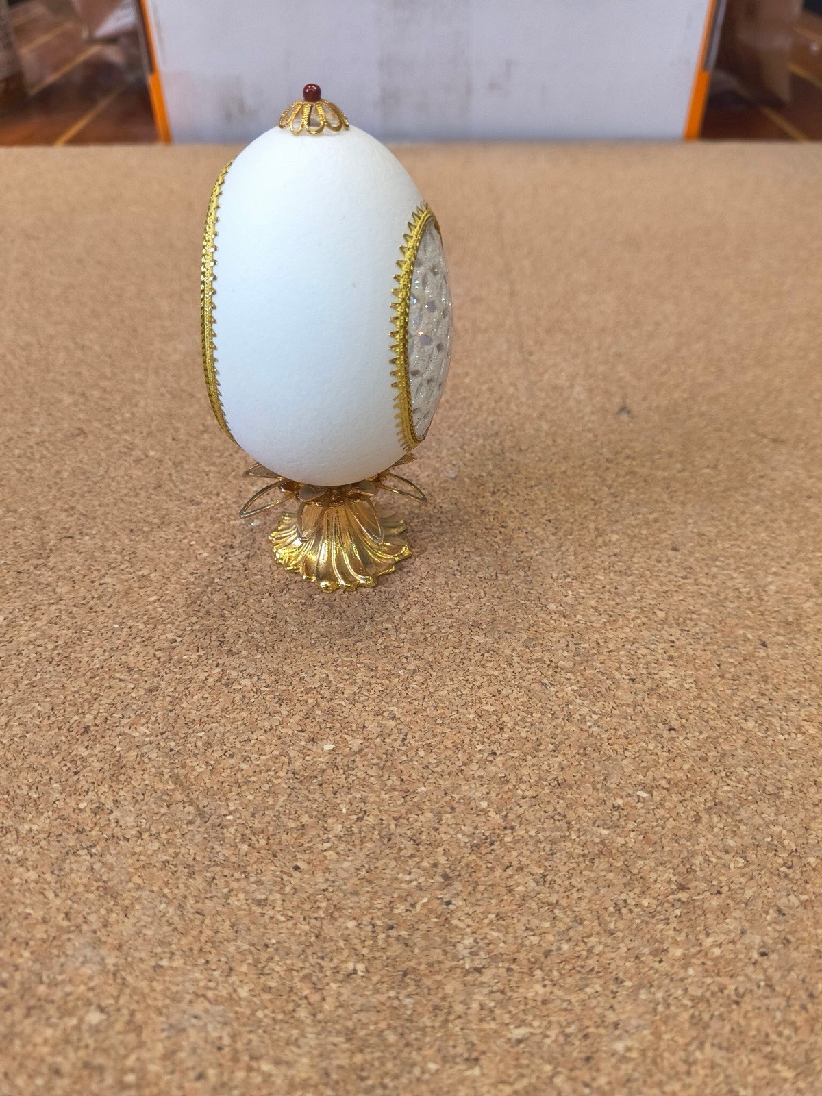 White & Gold Collector Egg Figurine on Stand Metallic Lace Virgin Mary