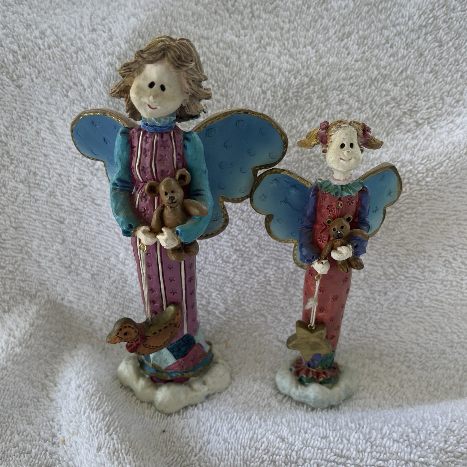 2- Russ Berrie Heavensent Angels 6″ Figurine #13825 & 5” #13824 Vintage EUC. i3