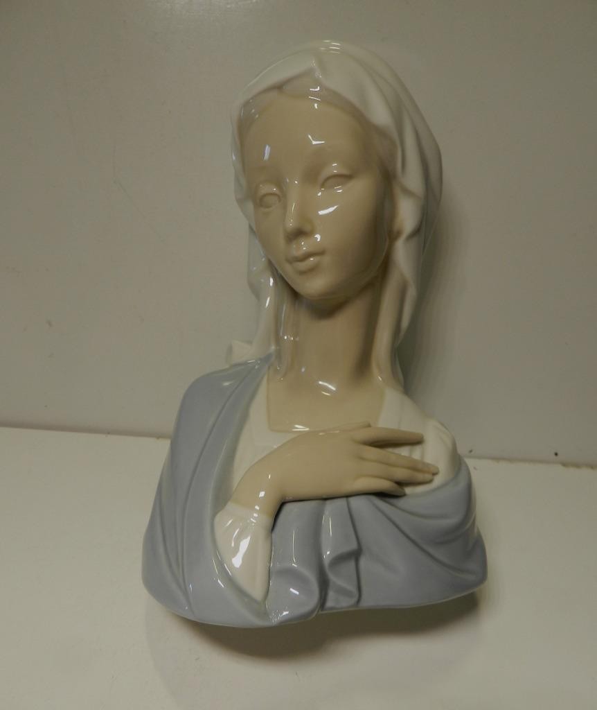 LLADRO “MADONNA BUST” STATUE/FIGURINE Hand Made in SPAIN Daisa sz-8″tall