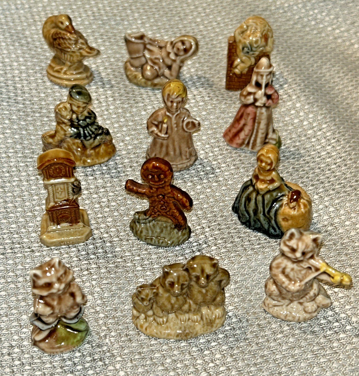 Wade Red Rose Tea Nursery Rhyme Series Complete Set of 24 Figurines