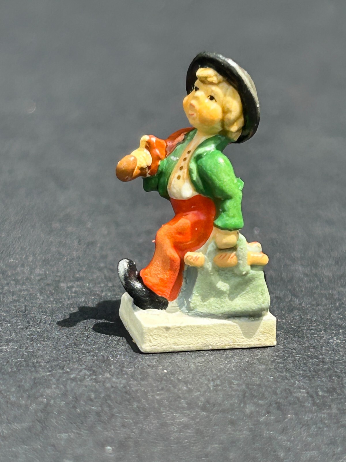 Olszewski Goebel Hummel Miniature Figurine, “Merry Wanderer”, #254-P 1st Ed. NIB