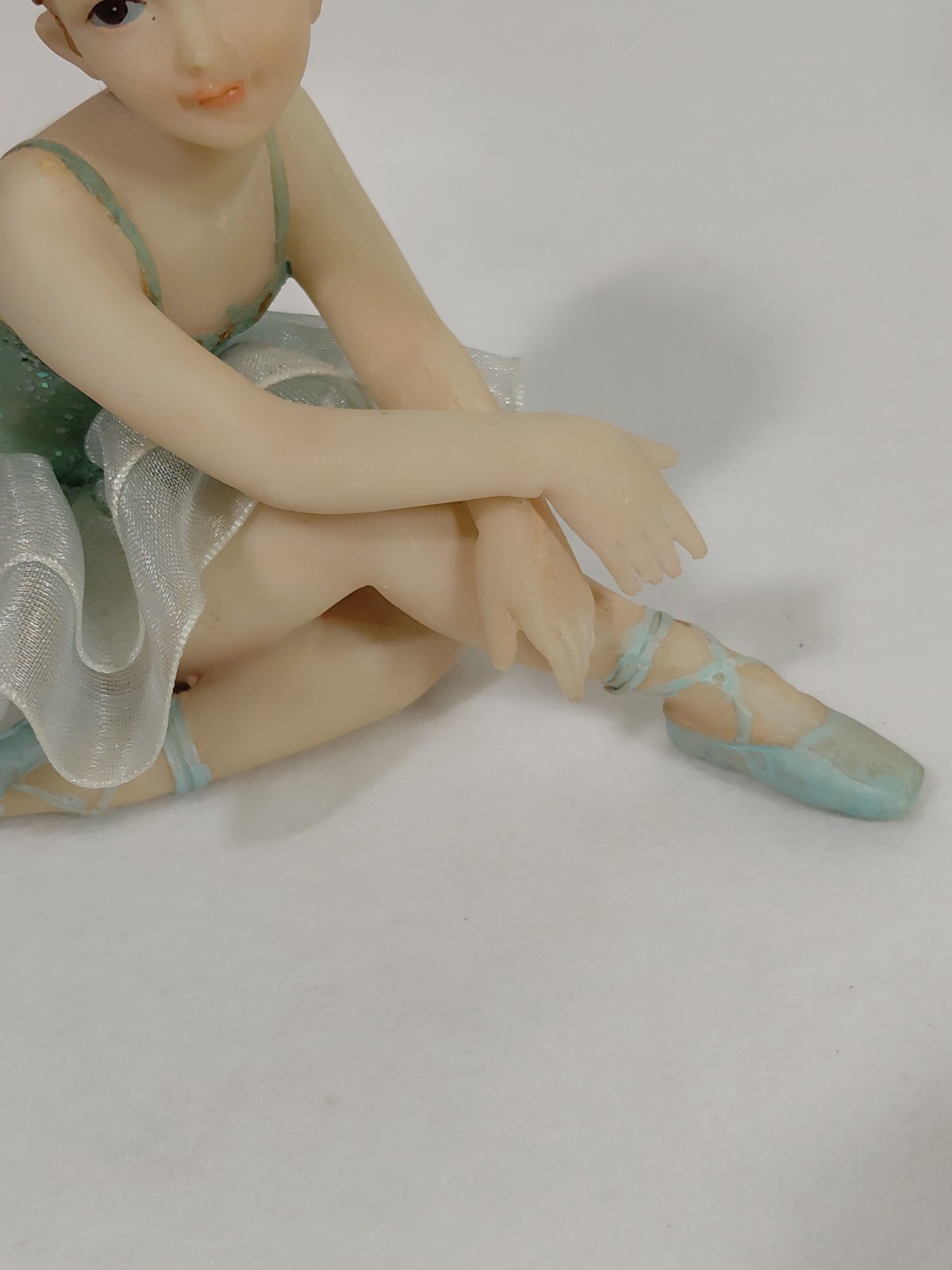 Lot-3 Poly Resin Seated Ballerina Dancer Girls w Beautiful Tutu- 4” X 3.5 *Read*