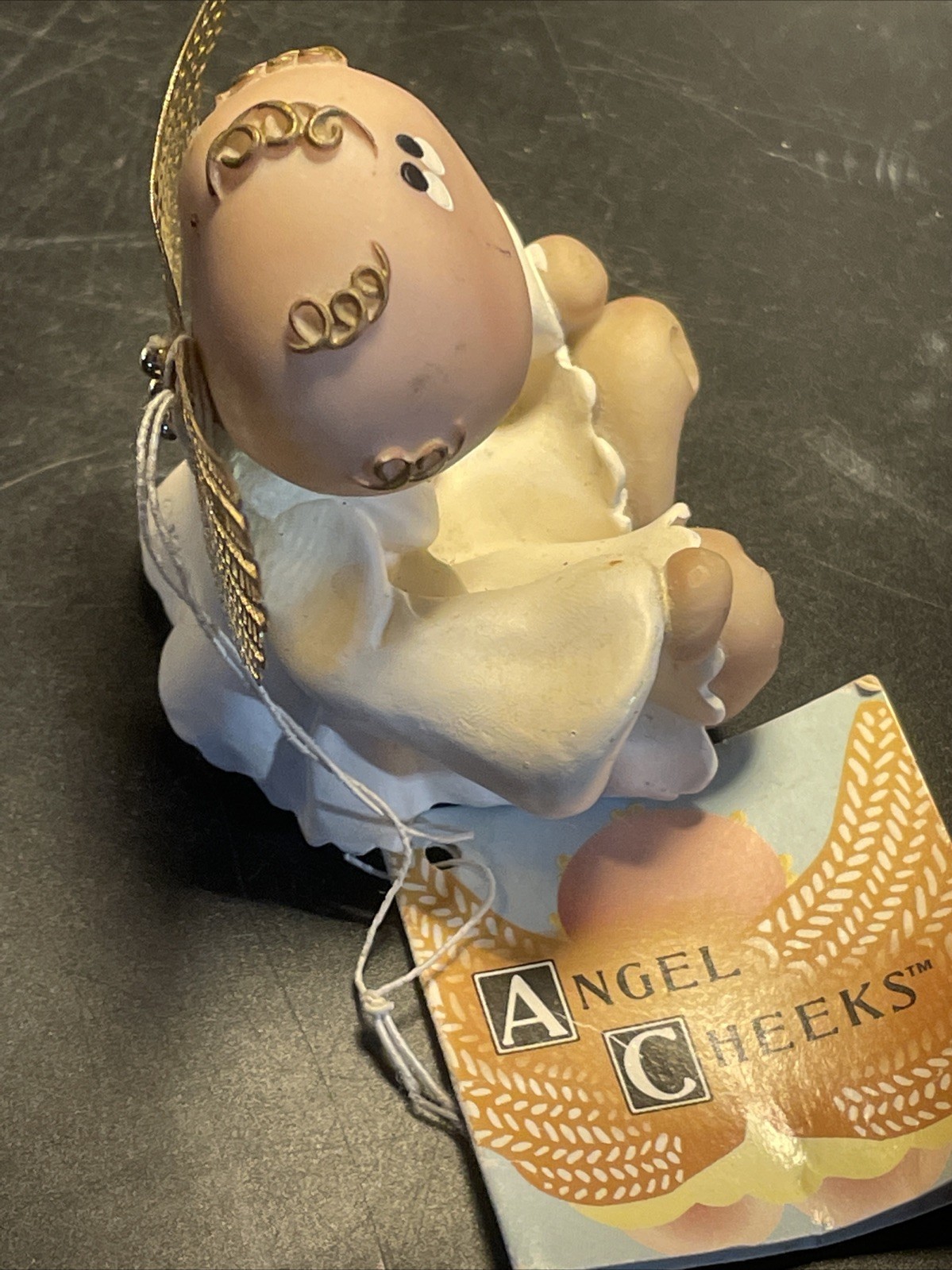 Vintage 2001 Kirk’s Critters Angel Cheeks Figurine Gold Tone Heart Love