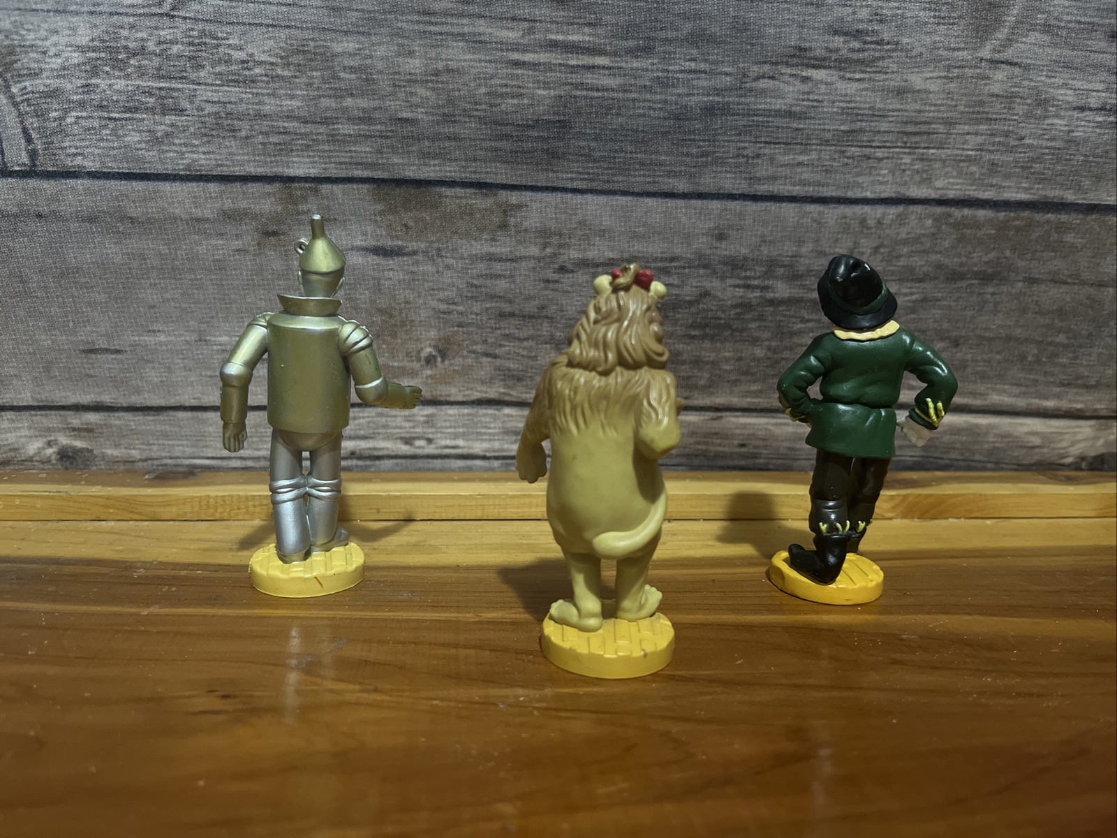 Vintage Set of 3 Wizard of Oz 1939 Loew’s Ren 1966 MGM 1987 Turner Macau Figures