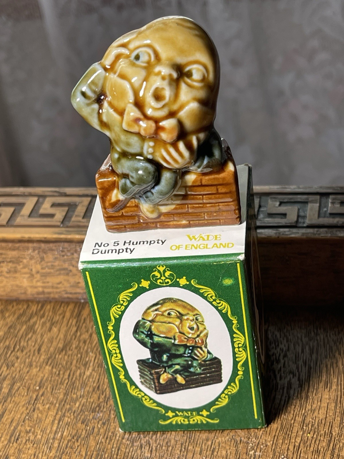 Wade England Humpty Dumpty Porcelain Figurine 2.5 inch Vintage In Box