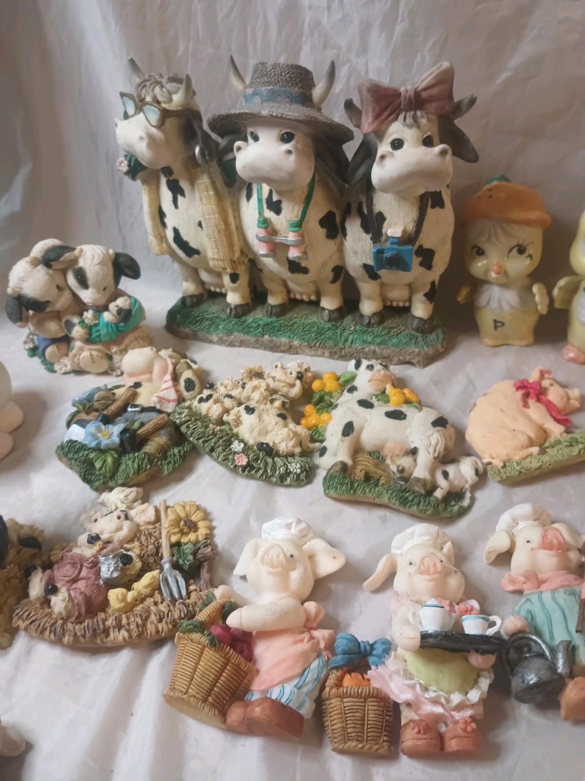 Lot of Assorted Farm Animals Cow,Pig,Mary Moo Moos Figures