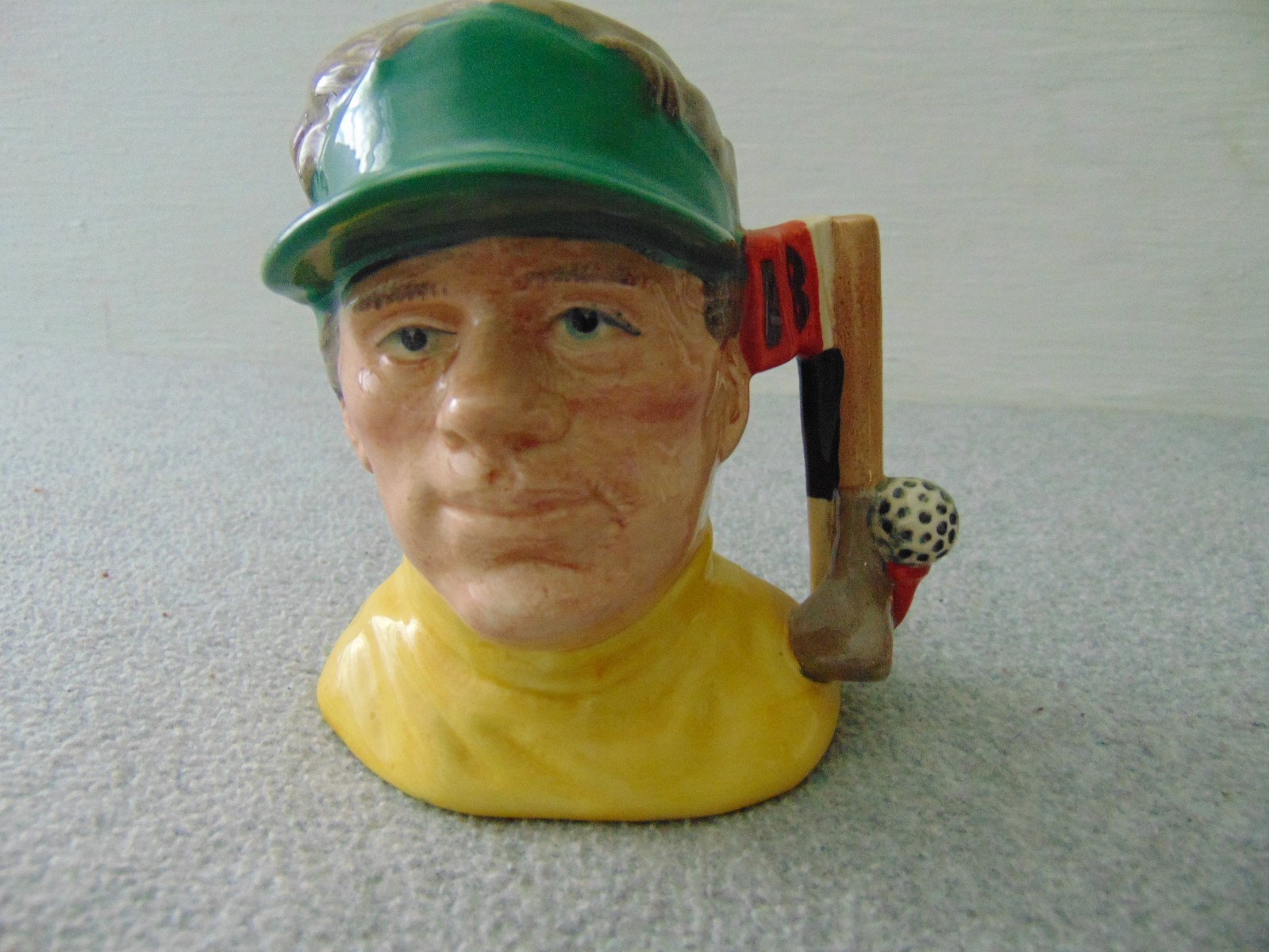 VINTAGE 1990 ROYAL DOULTON TOBY MUG THE GOLFER #D6865 4 1/8″
