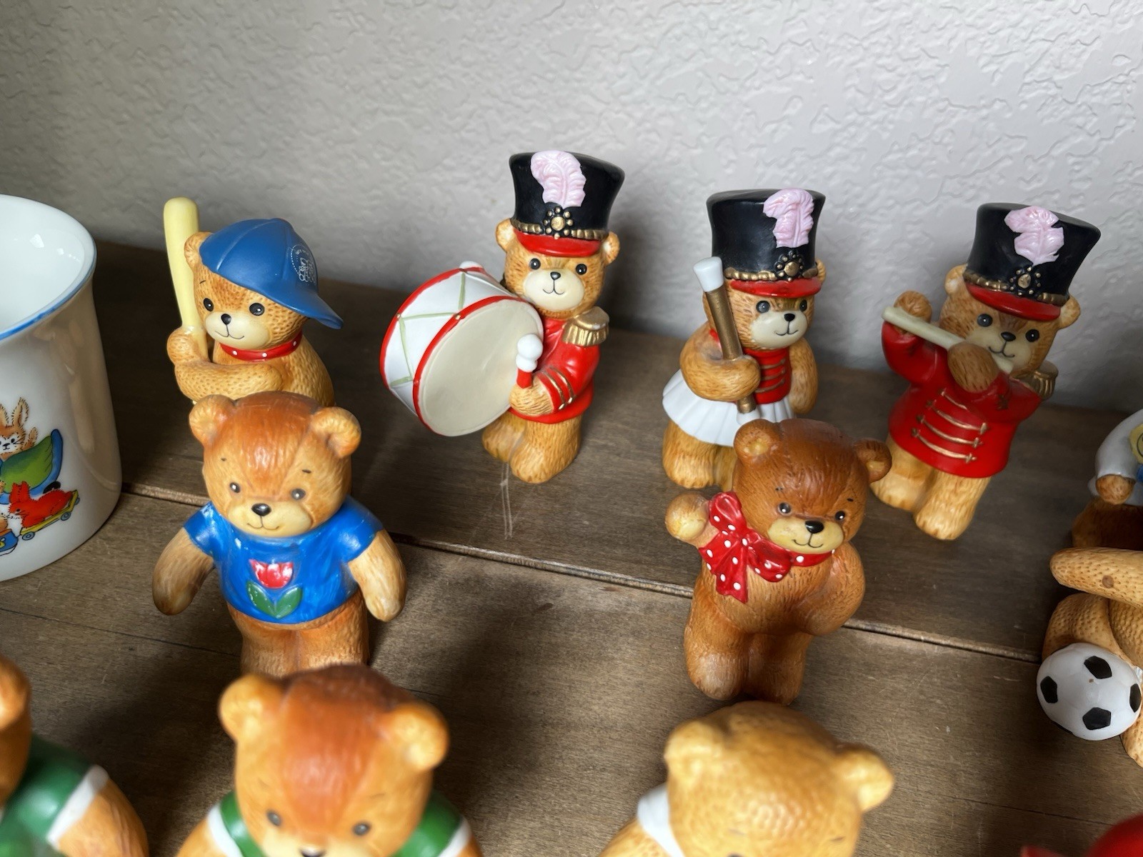 Lot of 41 Lucy and Me 1980s Enesco Bears Some Early Rigglets & 5 Mugs From 1979