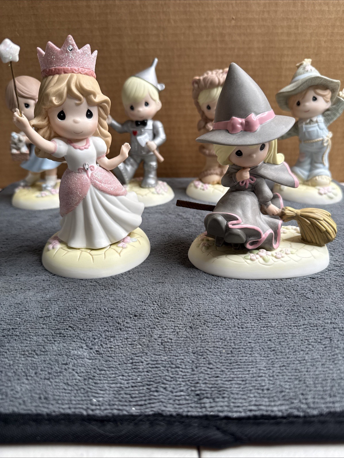 Precious Moments Wizard Of Oz Set Of 6 112022-25. 114033, 132013. SIGNED READ