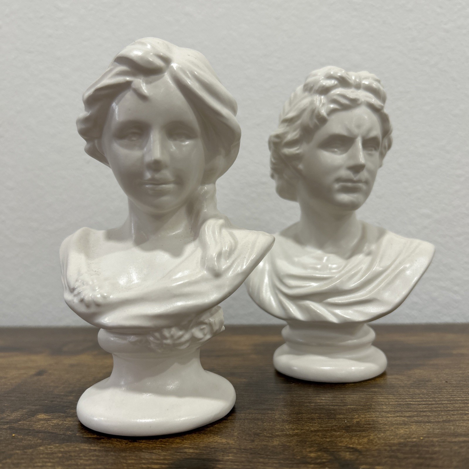Classic White Ceramic Man & Woman Bust Sculptures Mini Figurine Home Decor Pair