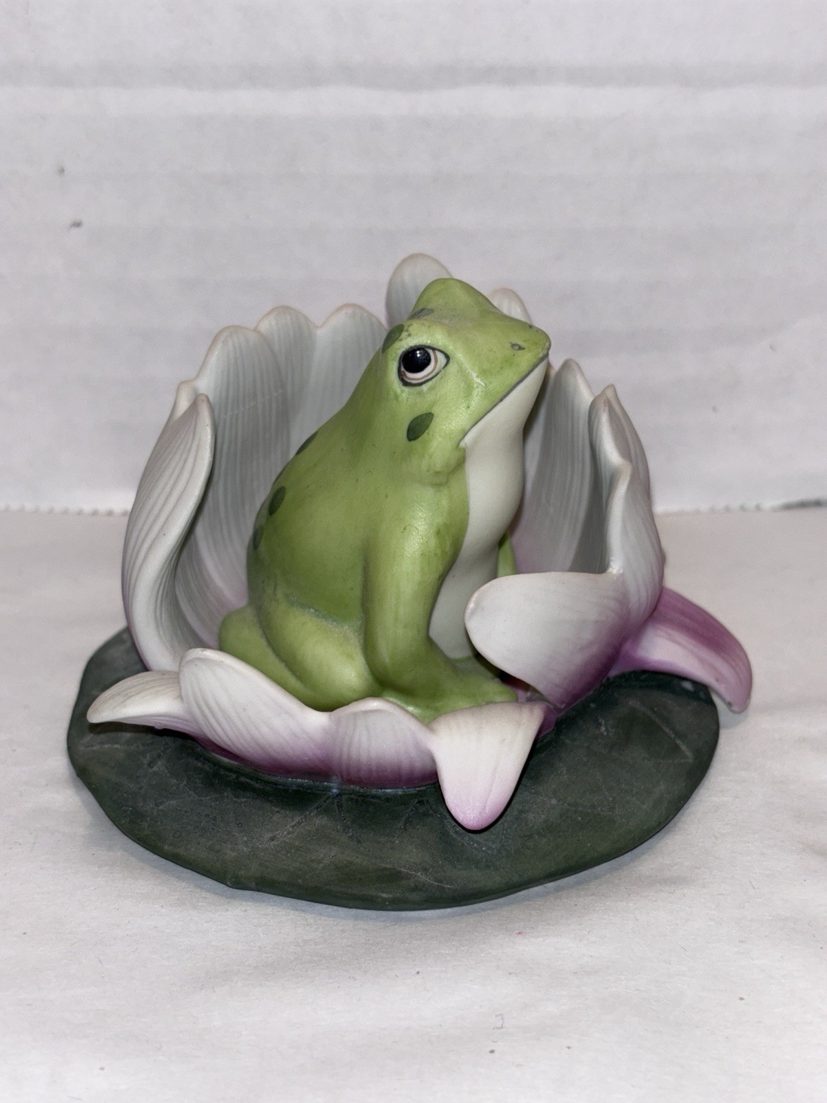 “Frog” Woodland Surprises Figurine Franklin Mint Hand-Painted Porcelain 1984