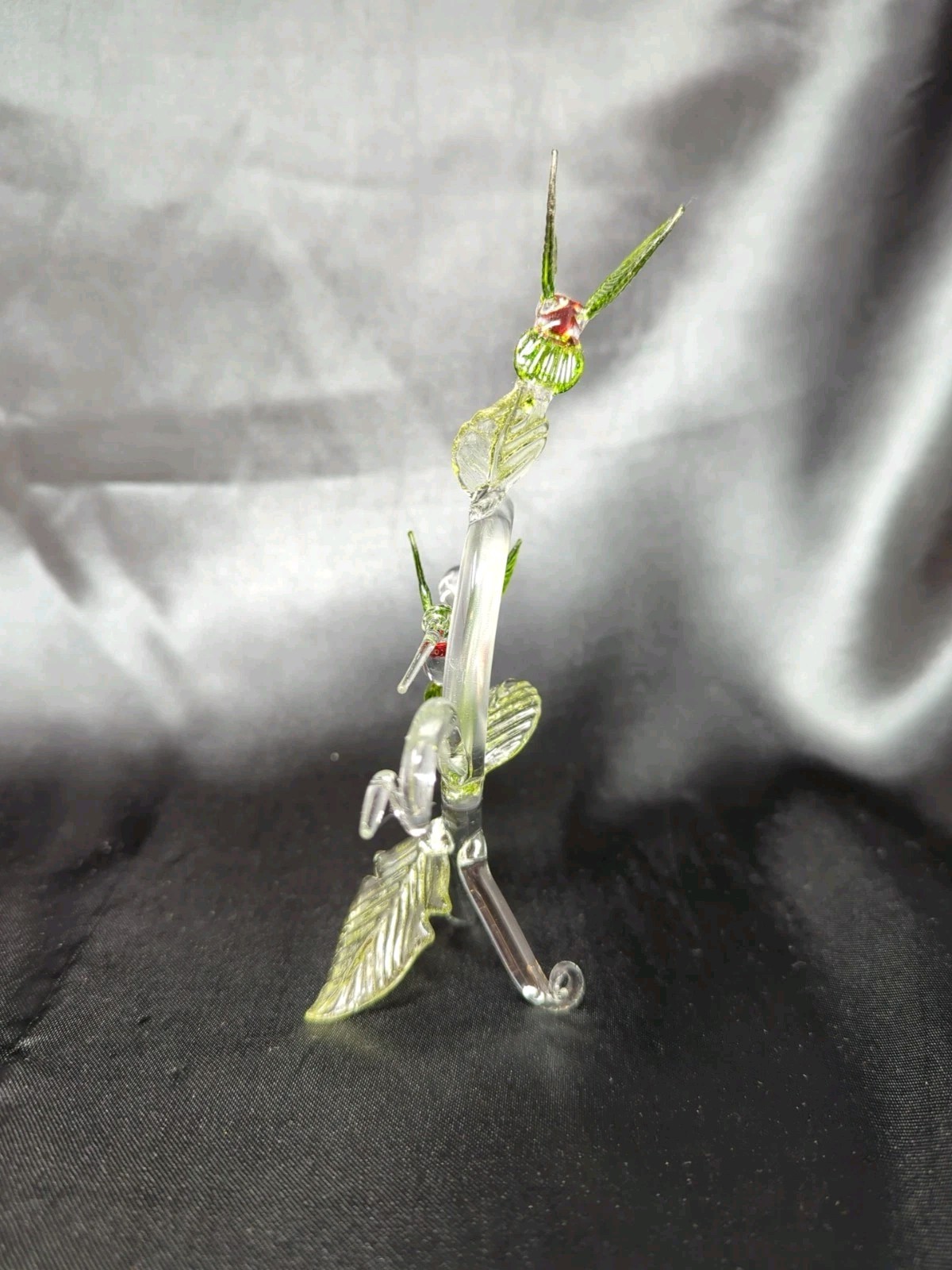 2 Clear + Green Glass Hummingbirds + Leaves Figurine Bird Figure Hummingbird
