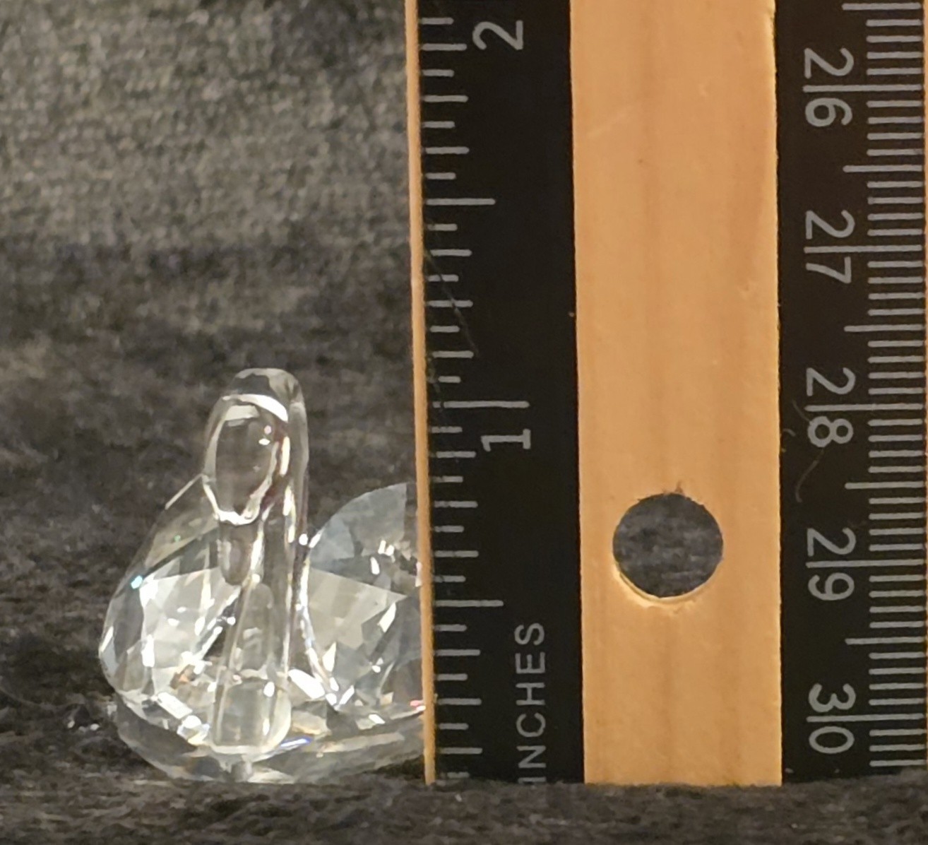 4 SWAROVSKI Beauties of The Lake Crystal Swans