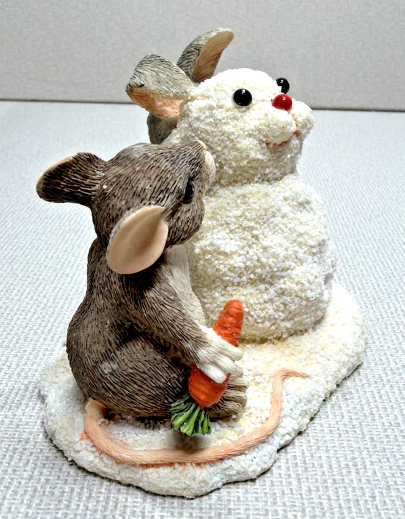 Charming Tails “Building A Snowbunny” – Item 87/692 – Silvestri/ Fitz & Floyd