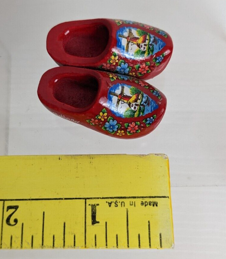 Tiny Red Wooden Dutch Shoes Magnet Holland Windmill Floral Clogs Magnet