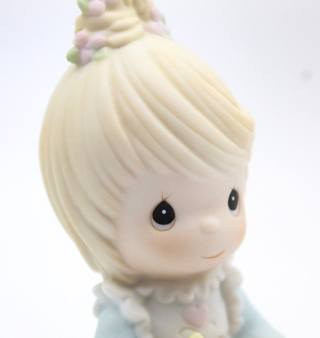 Precious Moments The Fruit Of The Spirit Is Love Enesco Porcelain Figurine 1993
