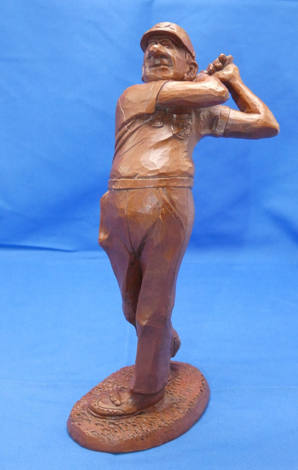 Red Mill mfg Figurine Golf Golfer Wooden Vintage Sculpture Gift Carving Unique