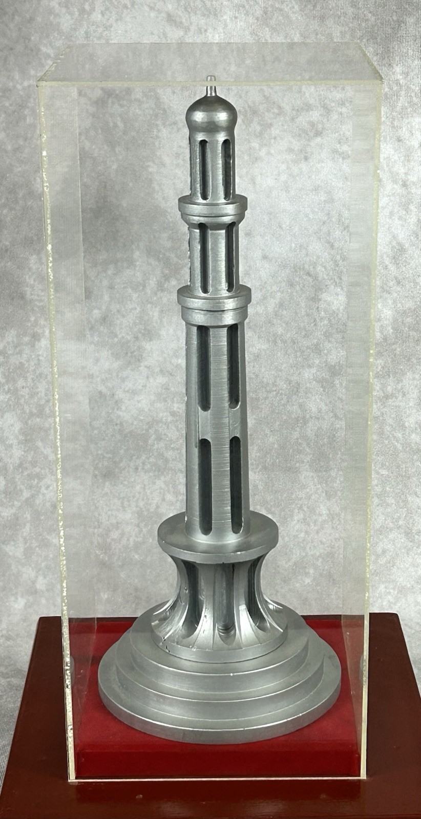 Vintage 1970s Minar-e-Pakistan Monument Statue Model Replica In Case 19.5”