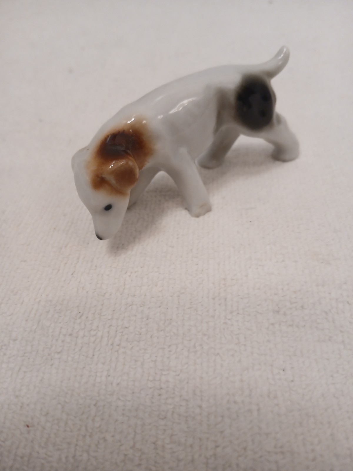 Vntg Beagle Hunting Hound Dog 3″ Ceramic Figure Brown White Spots Japan Collect