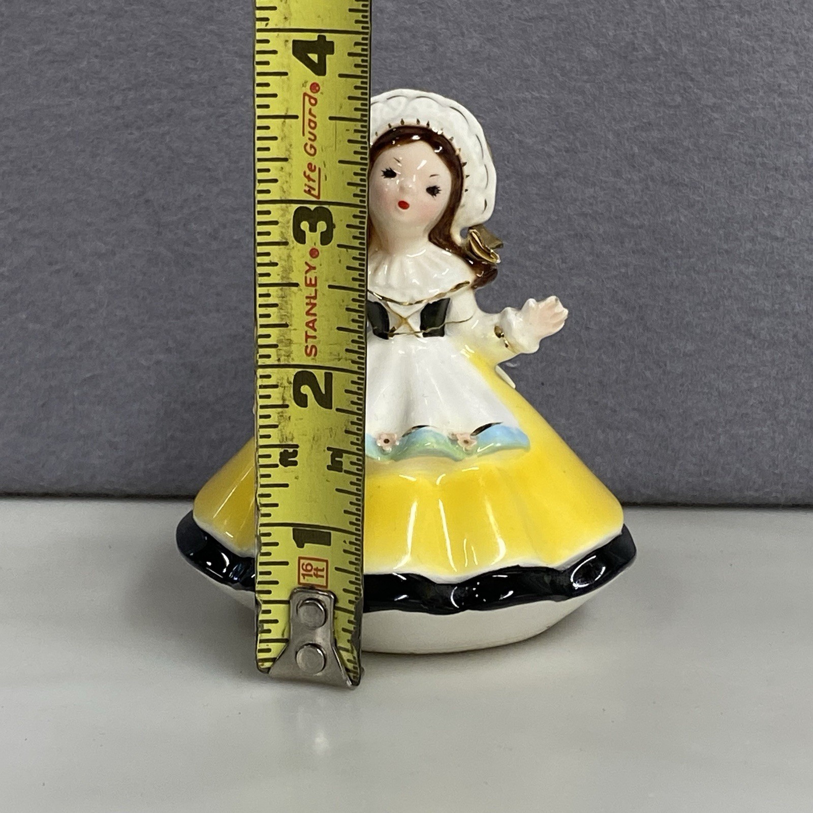 Vintage JOSEF ORIGINALS Little International Series Switzerland Figurine – READ