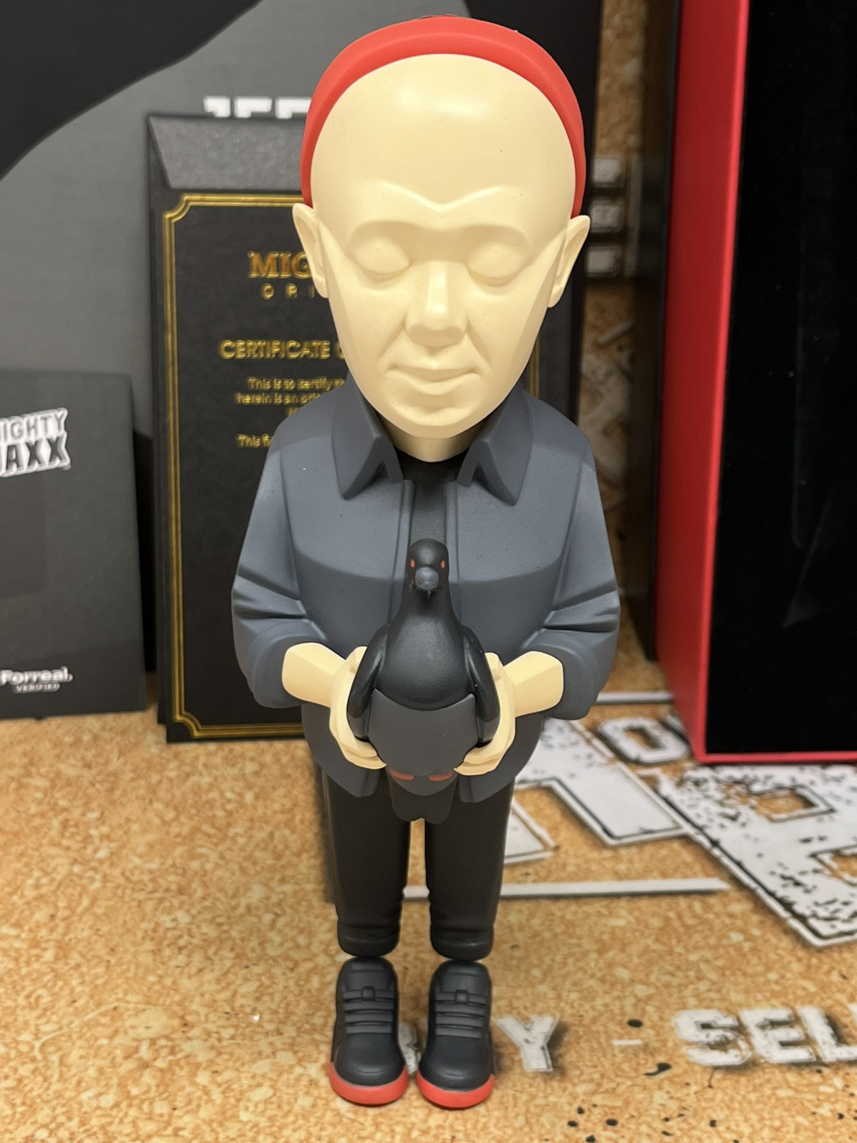 Jeff Staple Figurine By Danil Yad Staple Day Edition 21′ W/ Pigeon CIB