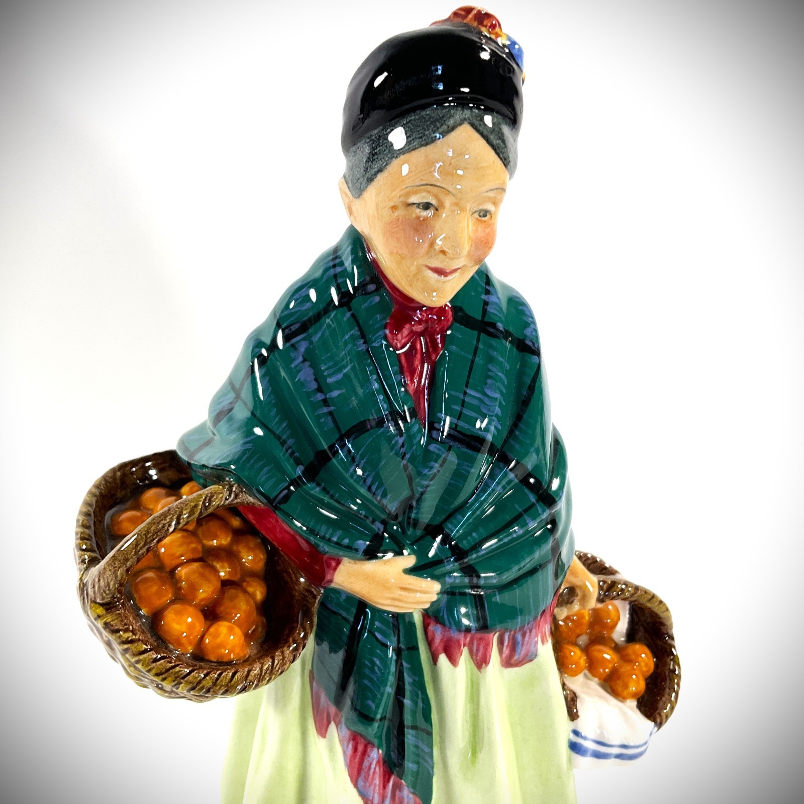 VTG Royal Doulton “The Orange Lady” Figurine HN1953 Leslie Harradine 8.25″ Early